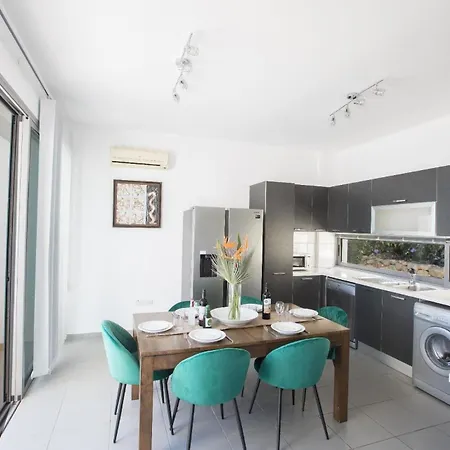 Ferienhaus Mit Privatpool Fuer 6 Personen Ca 135 Qm In Neo Chorio, Westkueste Von Zypern Halbinsel Akamas Сasa de vacaciones *